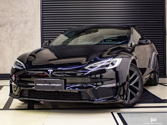 TESLA MODEL S ELÉTRICO PLAID